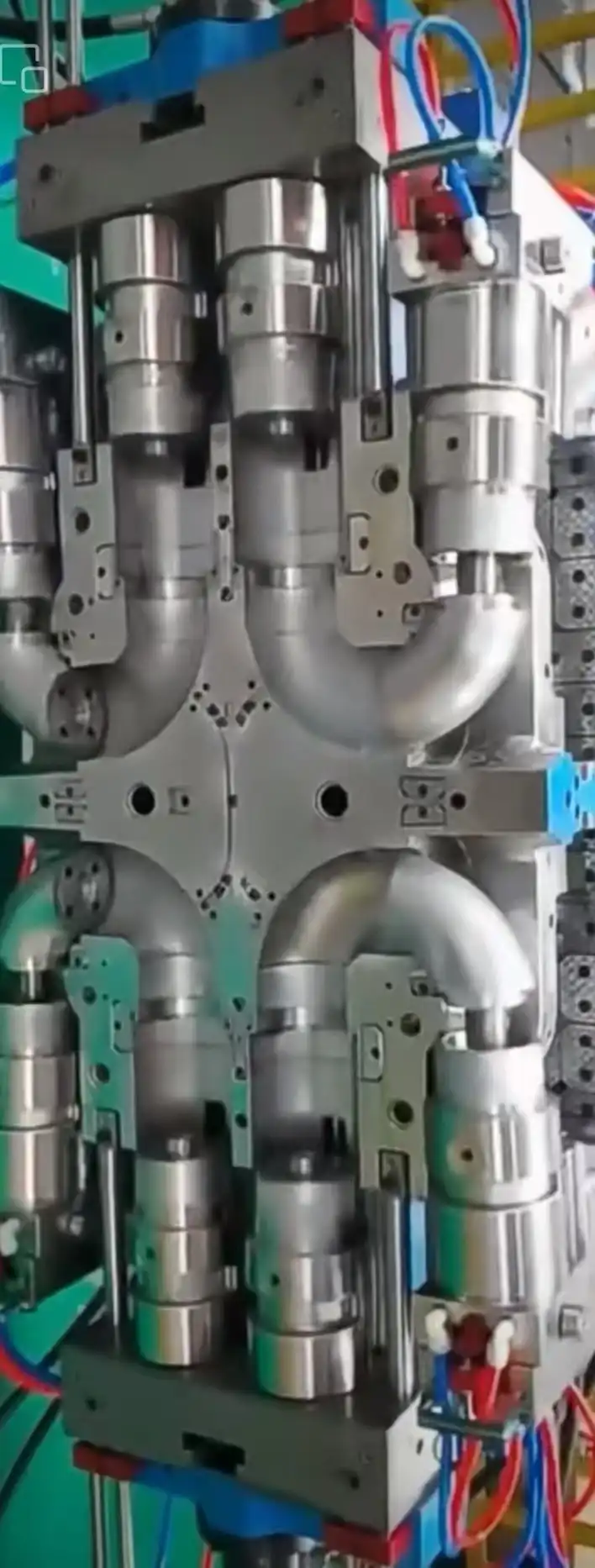 Two Shots Injection Molds: Boosting Efficiency for Russian Manufacturers