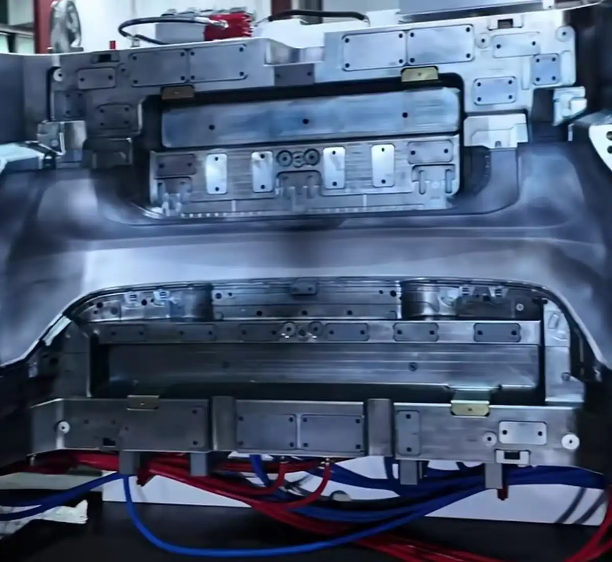 Russian OEMs Using Two Shots Injection Molds for Overmolding